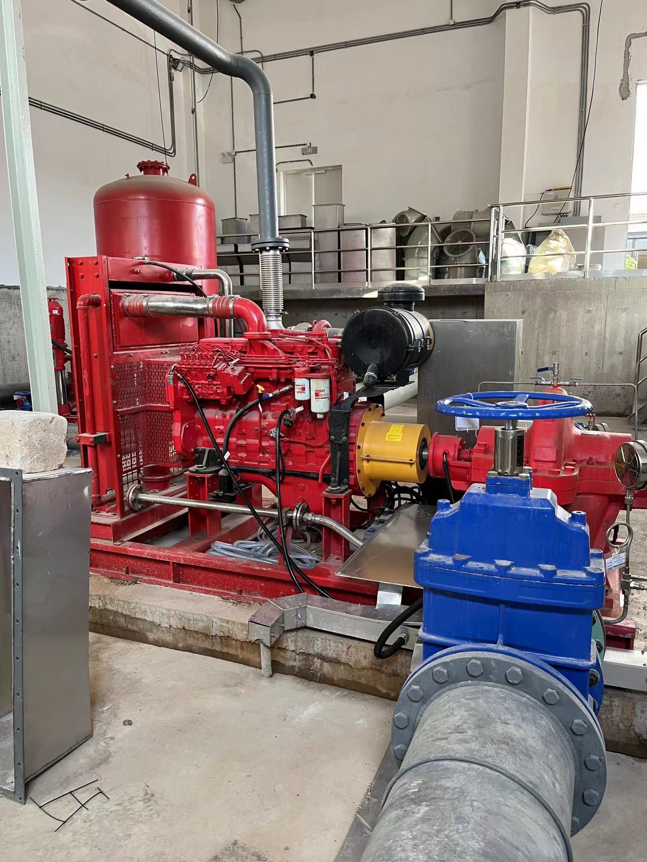 东莞洪梅天然气热电联产项目高压消防泵控制柜消防泵房实拍