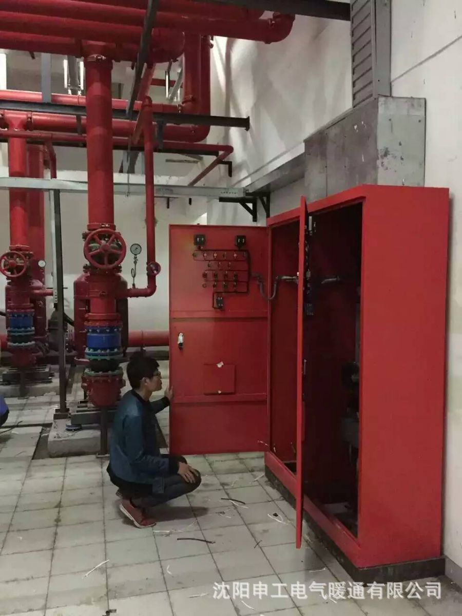 申工消防巡检柜设备上海中心城开国际项目设备调试图